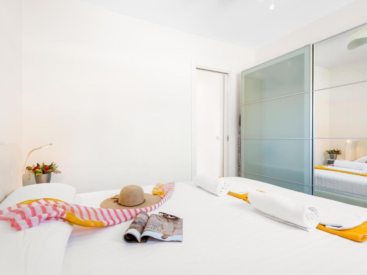 أذيخي 97 Hermosa Marina Primavera Con Terraza Y Piscina المظهر الخارجي الصورة